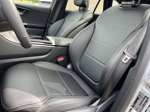 Used 2026 Mercedes-Benz GLC 300 image 25