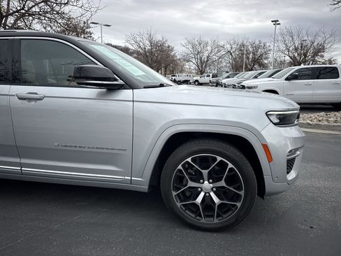 Certified 2022 Jeep Grand Cherokee Summit image 15