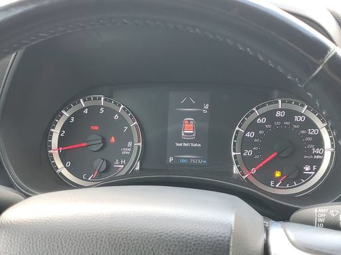 Used 2021 Toyota Highlander LE FWD image 27