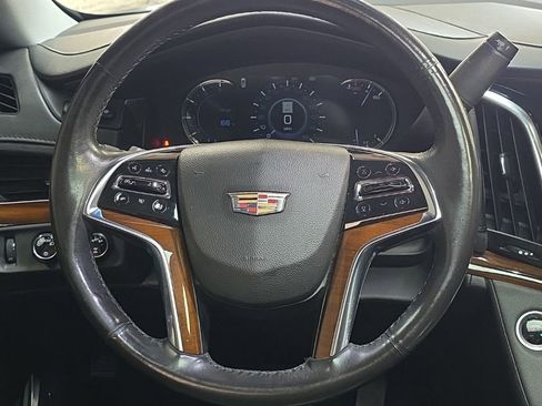 Used 2020 Cadillac Escalade ESV Luxury AWD/4WD image 15