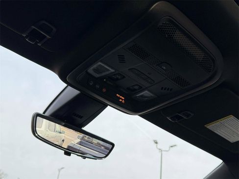 Used 2024 Cadillac XT6 Premium Luxury w/ Technology Package image 37