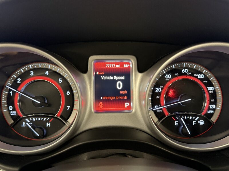 Used 2018 Dodge Journey SE FWD image 18