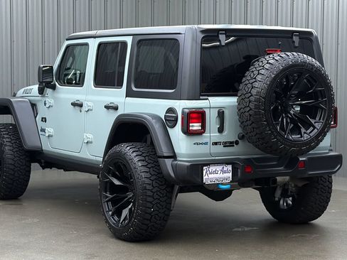 Used 2024 Jeep Wrangler Unlimited AWD/4WD image 3
