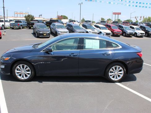 Used 2022 Chevrolet Malibu LT FWD image 5