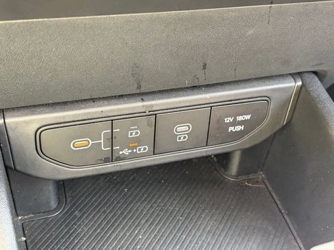 Used 2025 Kia K4 FWD image 12