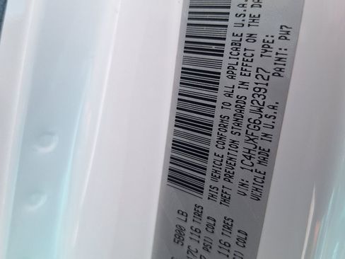 Used 2018 Jeep Wrangler Unlimited Rubicon AWD/4WD image 36