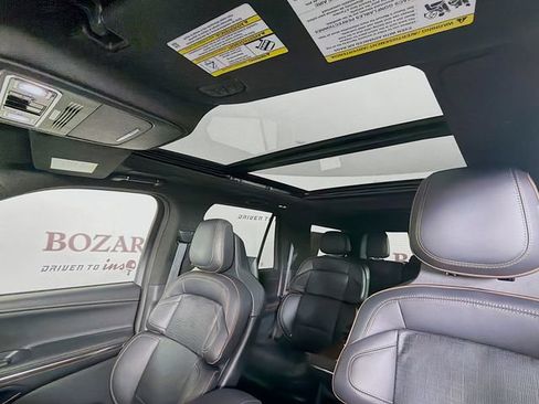 Certified 2025 Lincoln Navigator Black Label AWD/4WD image 27