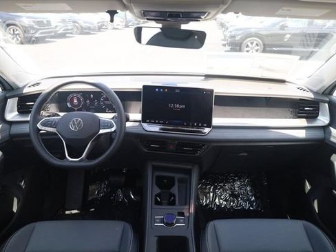 New 2026 Volkswagen Tiguan SE AWD/4WD image 7