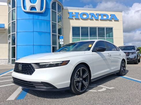 Used 2023 Honda Accord Sport image 1