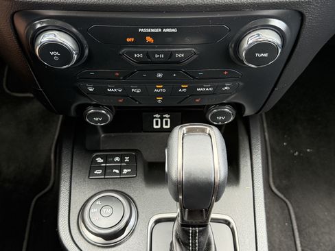 Used 2019 Ford Ranger Lariat w/ Equipment Group 501A Mid AWD/4WD image 28
