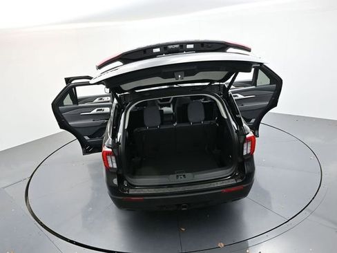 New 2025 Ford Explorer Active image 39