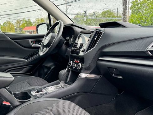 Used 2024 Subaru Forester Premium AWD/4WD image 10