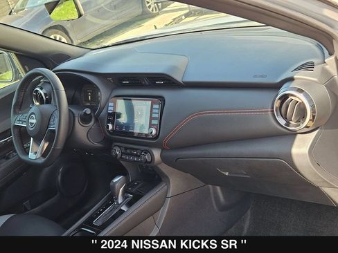 Used 2024 Nissan Kicks SR w/ SR Premium Package FWD image 31