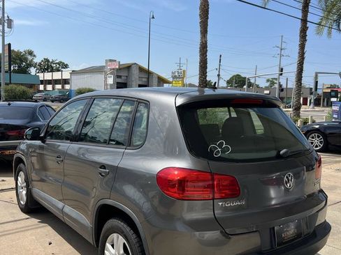 Used 2014 Volkswagen Tiguan S FWD image 3