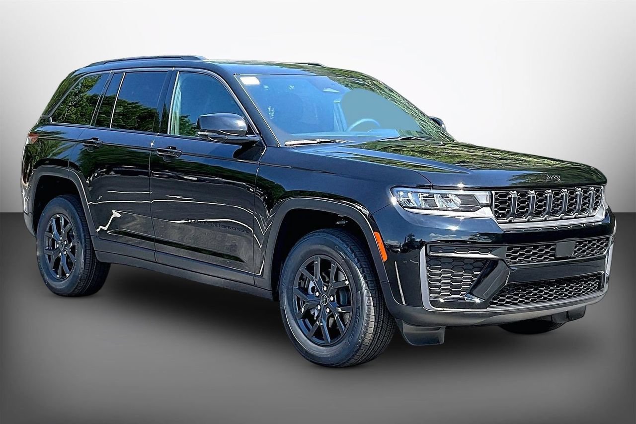 New 2027 Jeep Grand Cherokee Altitude AWD/4WD image 2