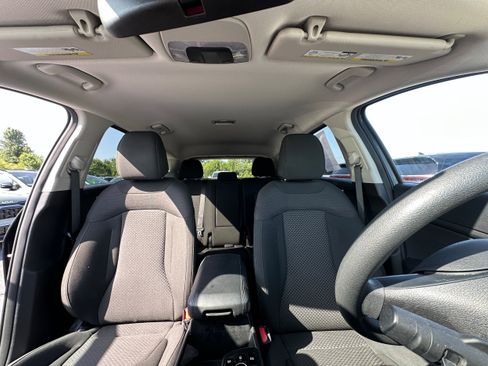 Used 2023 Kia Sportage LX AWD/4WD image 19