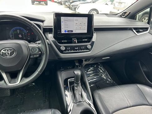 Used 2024 Toyota Corolla XSE FWD image 17