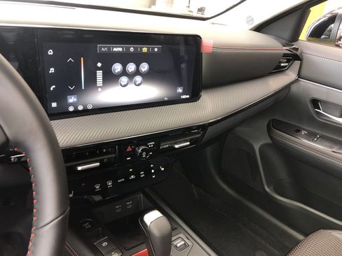 New 2026 Nissan Kicks SR w/ Cold Weather Package image 20