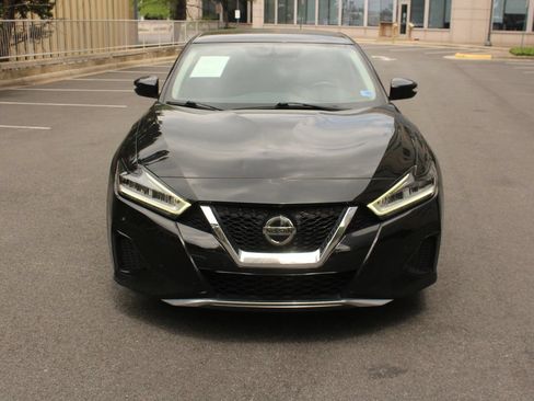 Used 2019 Nissan Maxima 3.5 SV w/ Floor Mat Group FWD image 3