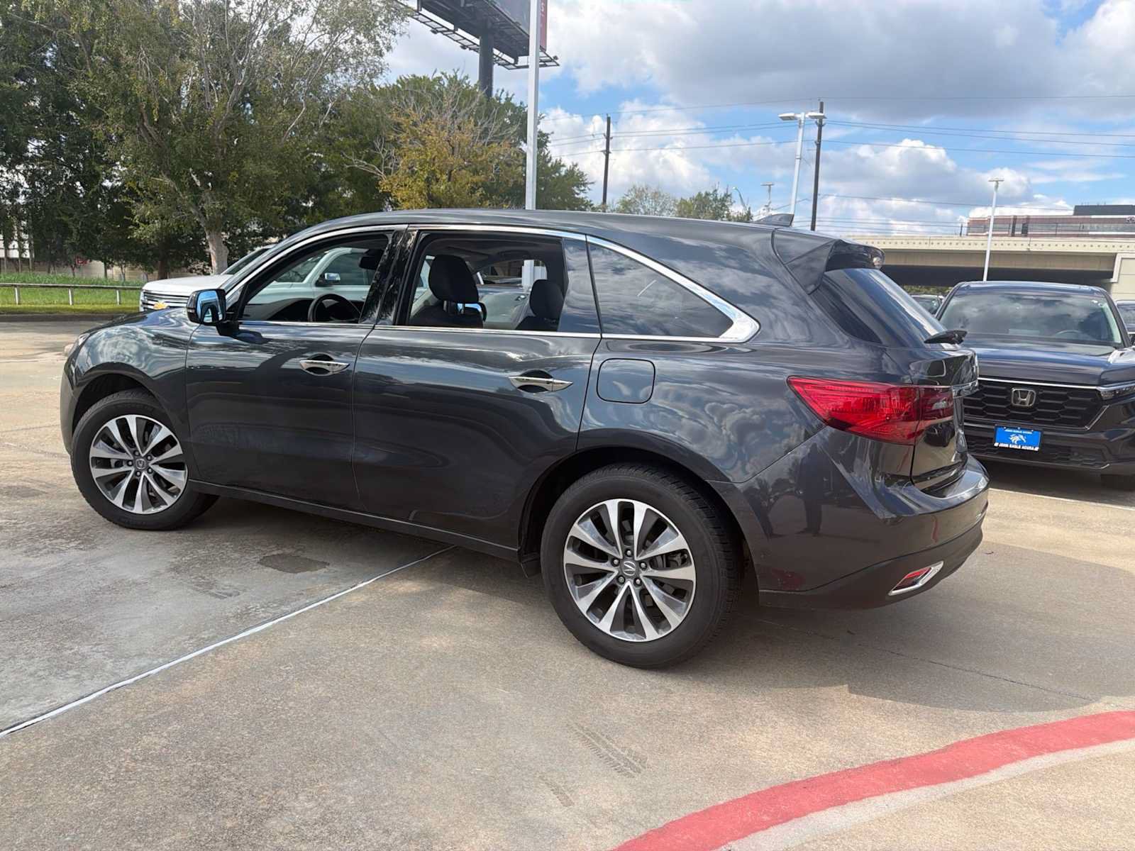 Used 2015 Acura MDX w/ Technology Package FWD image 6