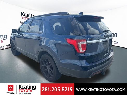 Used 2017 Ford Explorer FWD image 5