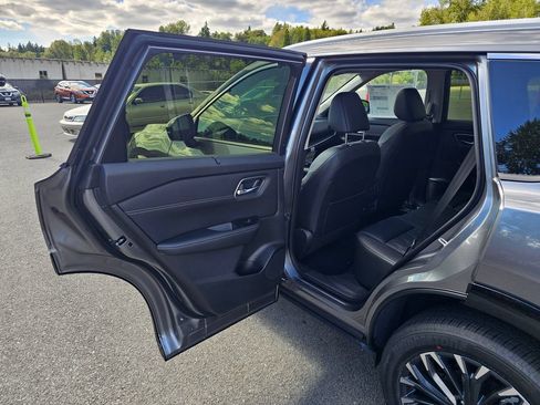 New 2026 Nissan Rogue Platinum w/ Platinum Premium Package AWD/4WD image 21