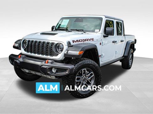 Used 2026 Jeep Gladiator Mojave AWD/4WD image 1