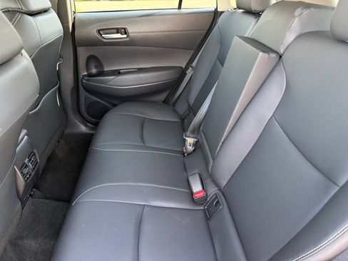 Used 2026 Toyota Corolla Cross XLE FWD image 28