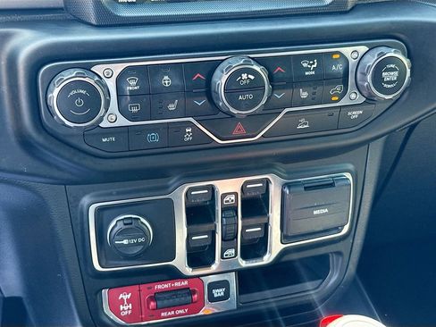 Used 2023 Jeep Wrangler Unlimited Rubicon 4xe w/ Cold Weather Group image 17