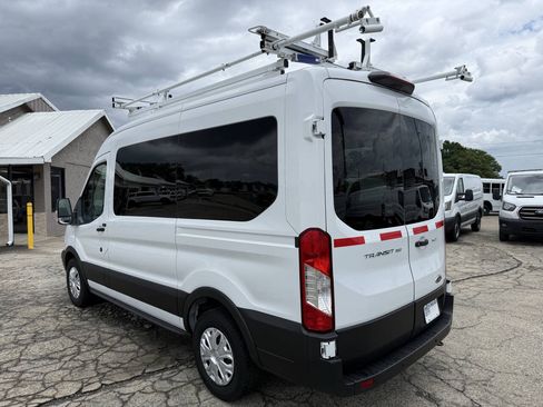 Used 2019 Ford Transit 150 XLT RWD image 5