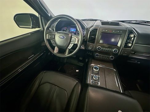 Used 2021 Ford Expedition Max Limited image 9