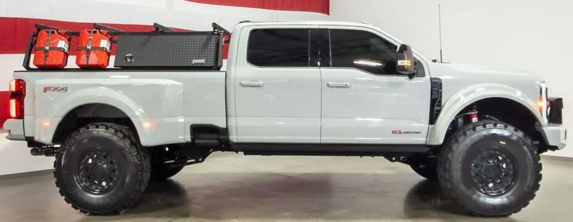 Used 2026 Ford F450 Platinum w/ Platinum Plus Package AWD/4WD image 1