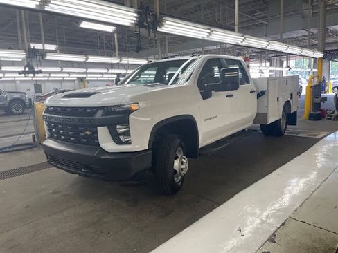 Used 2022 Chevrolet Silverado 3500 W/T w/ WT Fleet Convenience Package AWD/4WD image 3