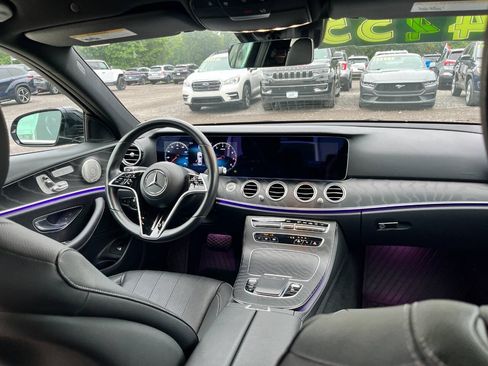 Used 2023 Mercedes-Benz E 350 4MATIC Sedan image 22