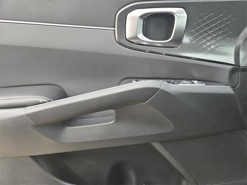 New 2026 Kia Sorento LX image 16