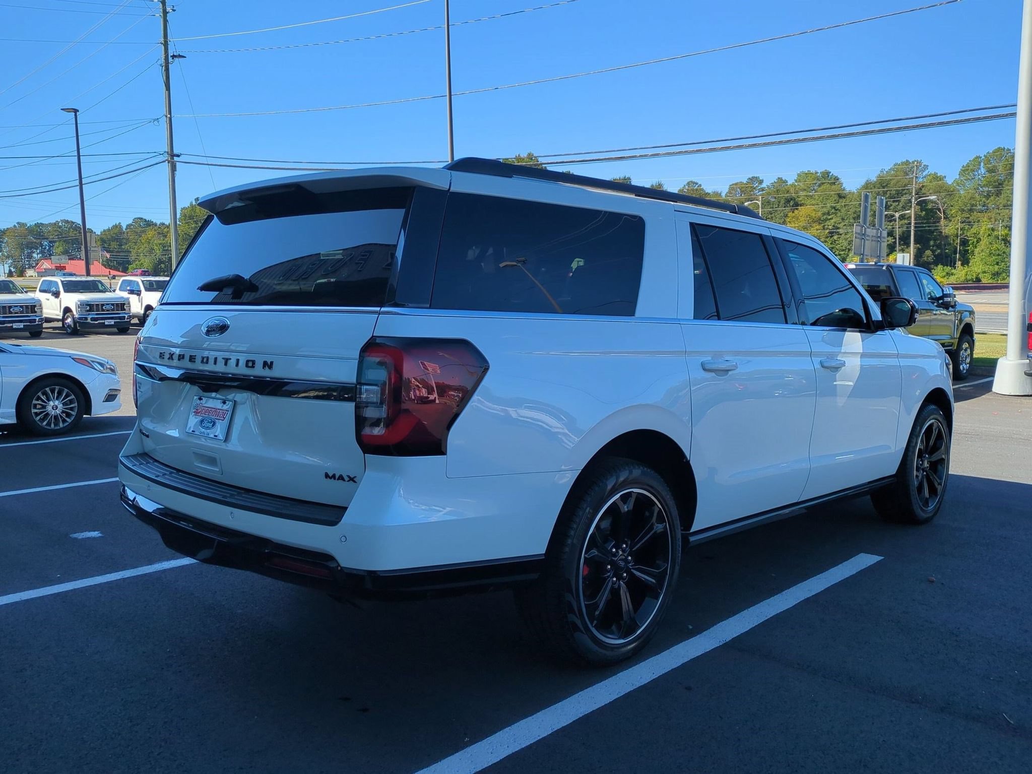 Certified 2024 Ford Expedition Max Limited RWD image 5