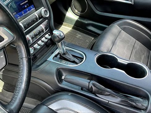 Used 2021 Ford Mustang GT Premium w/ Equipment Group 401A RWD image 17