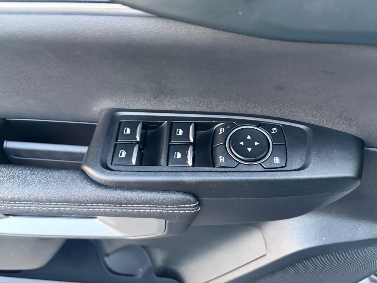 Used 2024 Ford Ranger Lariat w/ FX4 Off-Road Package AWD/4WD image 22