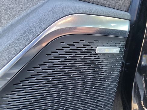 Used 2025 Chevrolet Traverse LT w/ Enhanced Driving Package image 23