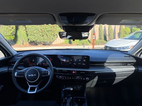 Used 2025 Kia K5 LXS image 32