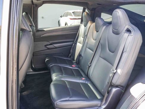 Used 2023 Tesla Model X AWD/4WD image 18