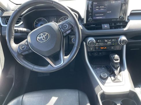 Used 2020 Toyota RAV4 XLE w/ Convenience Package AWD/4WD image 15