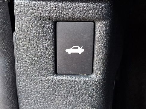 Used 2023 Honda Accord LX image 22