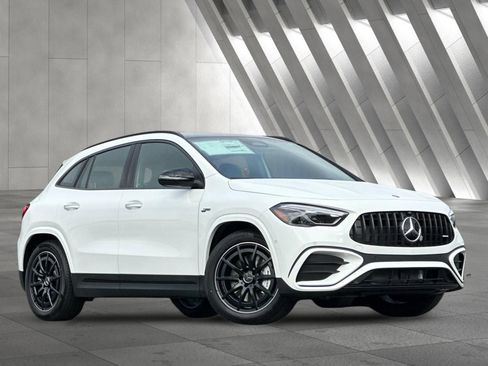 New 2026 Mercedes-Benz GLA 35 AMG 4MATIC image 2