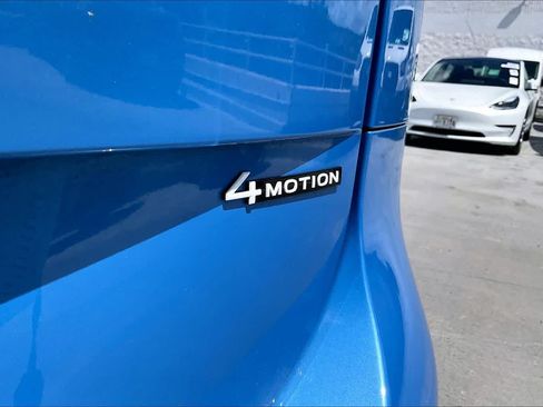 Used 2025 Volkswagen ID. Buzz 1st Edition AWD/4WD image 7