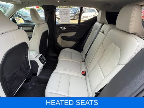 Used 2023 Volvo XC40 B5 Plus w/ Climate Package AWD/4WD image 19