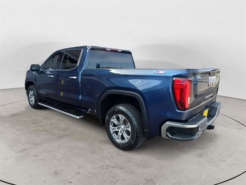 Used 2020 GMC Sierra 1500 SLT w/ Driver Alert Package II image 3