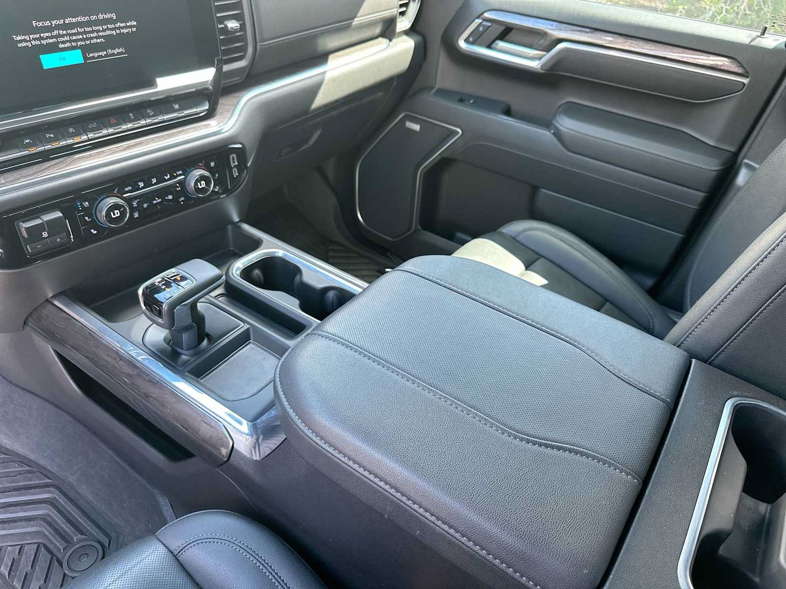 Certified 2024 Chevrolet Silverado 1500 LTZ AWD/4WD image 21