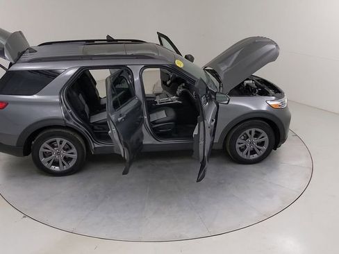 Certified 2022 Ford Explorer XLT w/ Equipment Group 202A image 51
