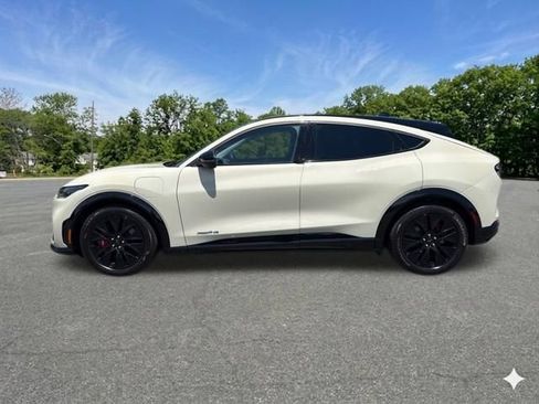 Used 2025 Ford Mustang Mach-E Premium w/ Sport Appearance Package AWD/4WD image 5